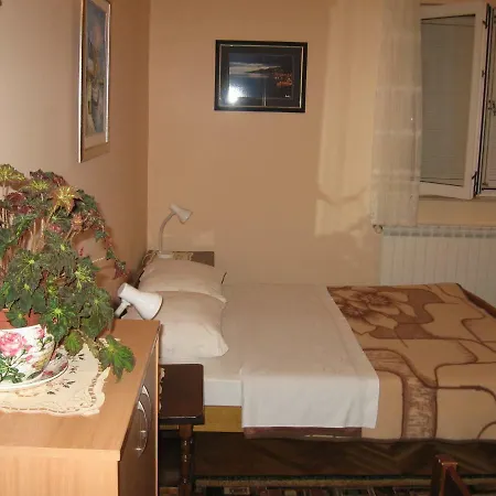 Edi + Minja Brodarica (Sibenik-Knin)